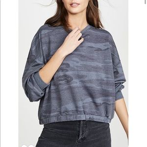 Z Supply
Camo Relaxed Pullover Camo Dark Blue